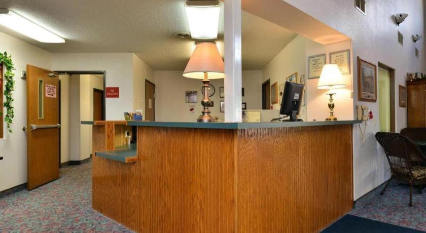 Americas Best Value Inn & Suites Clear Lake Exterior photo